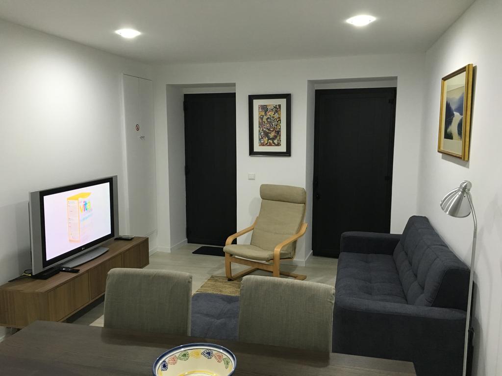 Casa Da Praca Villa อาเวโร ภายนอก รูปภาพ